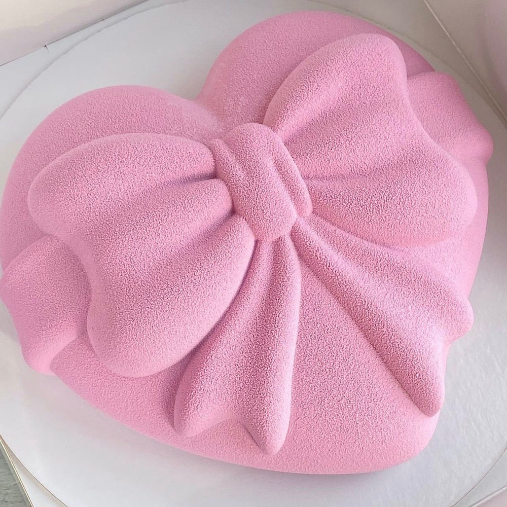 #201 Mousse cake heart bow