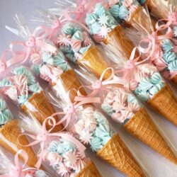 #D11 Merengue cones / Gluten Free